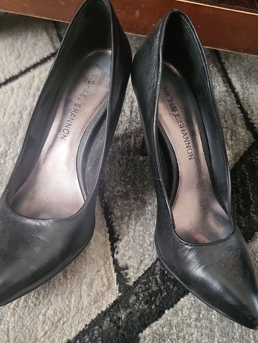 Michael Shannon Black Leather Pointed Toe Heels
